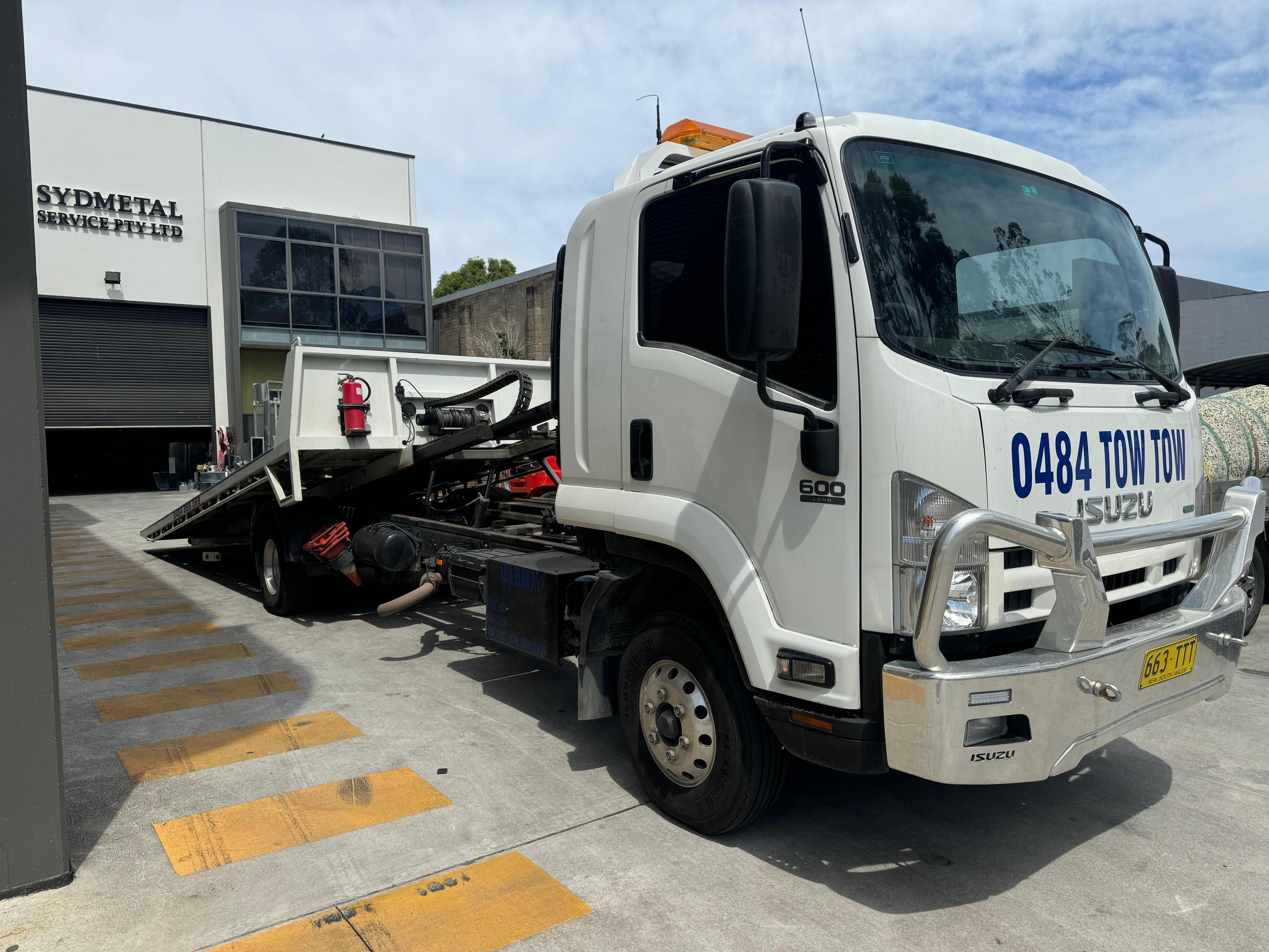 Sydney Platinum Towing flatbed truck